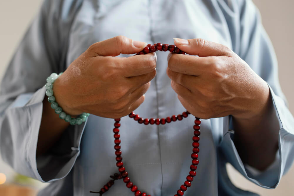 How to Use a Prayer Rope?