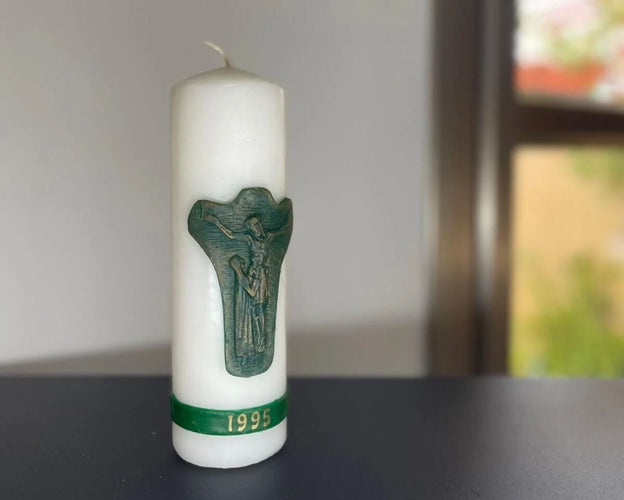Vintage 1995 Christian Religious Pillar Candle – Crucifix Jesus Christ Art | 7.9"