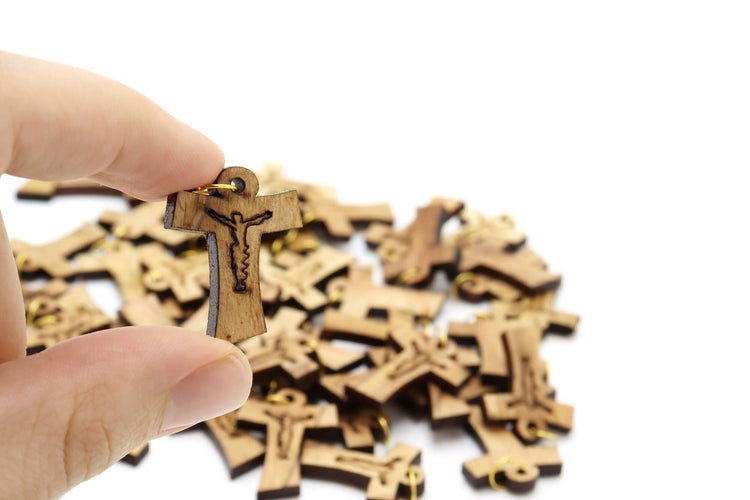 50 Crosses Tau Necklace carved Jesus